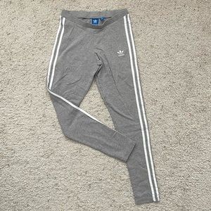 Adidas Grey Leggings 🤍